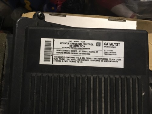 Chevy OEM 2007 2008 Silverado 1500 Suburban Tahoe 5.3L Air Cleaner Box - Picture 2 of 4