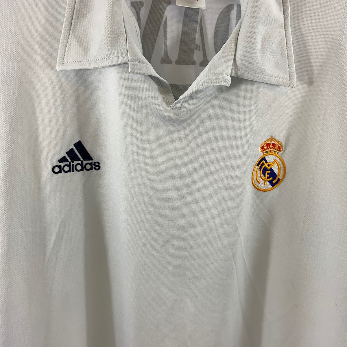 Real Madrid Zidane 5 Centenary Home Football Shirt 2001/02 Real Madrid Zidane 5 Centenary Home Football Shirt 2001/02