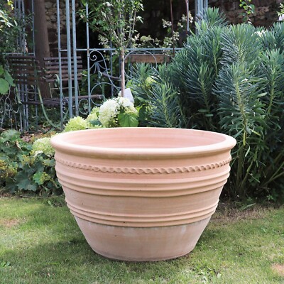 handgefertigtes Terracotta Pflanzgefäß, frostfester Pflanzkübel Veronica 70