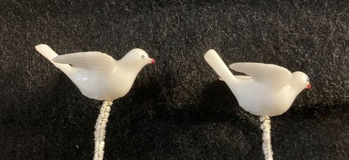5er Set Vintage Weihnachten weiße Plexiglas Vögel rote Schnäbel auf flexiblen Drähten 70er Jahre - Bild 2 von 11