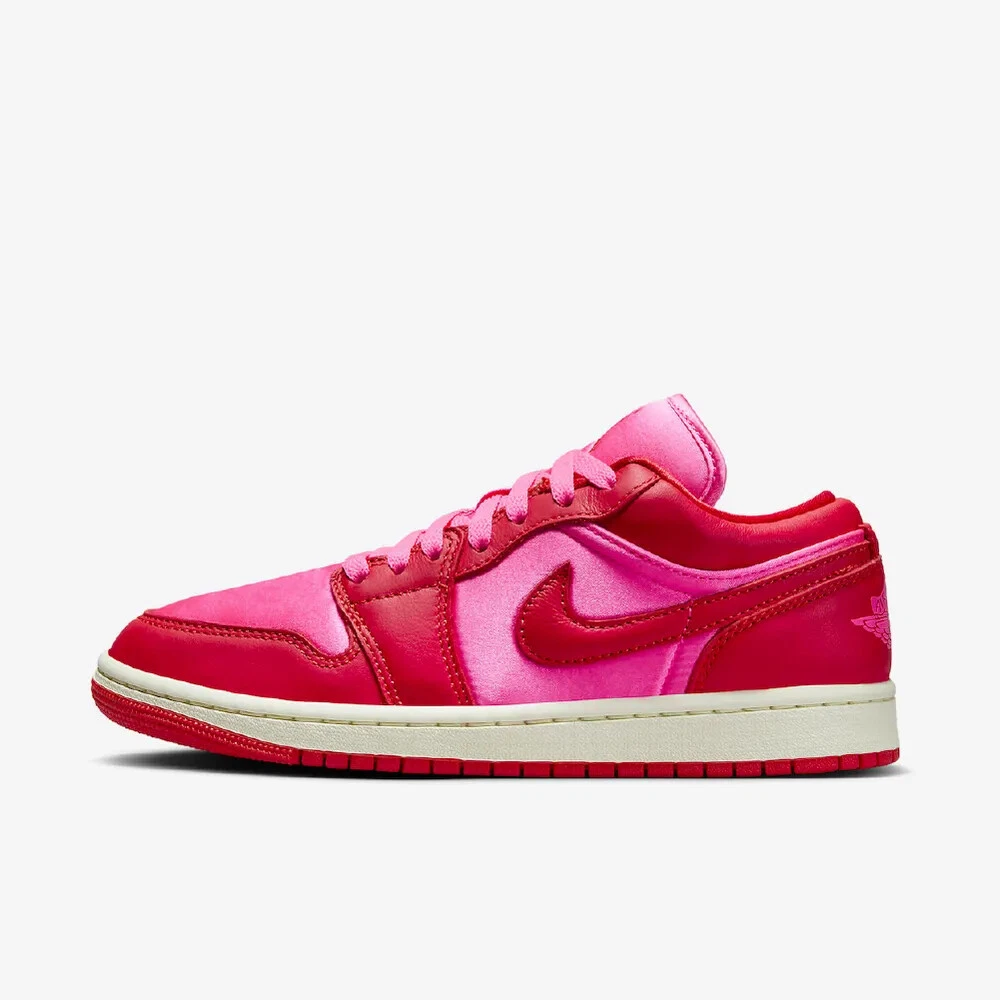 Jordan 1 hotsell low hyper pink