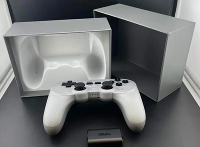 8BitDo Pro 2 Wireless Controller No Charger UNTESTED