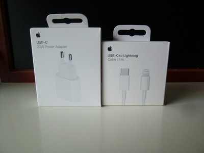 Apple 20W USB C Power Adapter - Weiß (A2305) mit 1 M Kabel