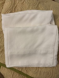 NWOT~CARILOHA~2 Standard Pillow Case~Twill~BAMBOO~White~Super Soft & Cooling
