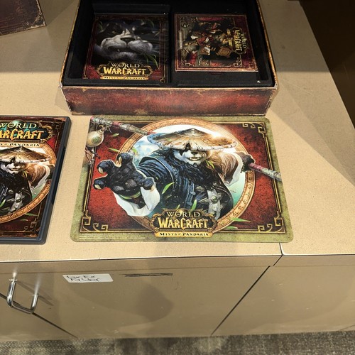 World of Warcraft: Mists of Pandaria Collector's Edition *Some Contents SEALED - Bild 3 von 10