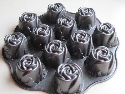 Nordic Ware Sweetheart  Roses Muffin,  sehr guter Zustand