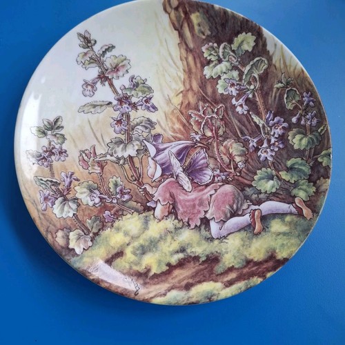 Placa de pared Wedgwood 'The Ground Ivy Fairy' China fina - Como nueva - Imagen 5 de 5