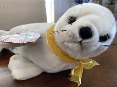Vintage 1994 K&M International White Artic Seal 18  Plush W Tags! Adorable Nice