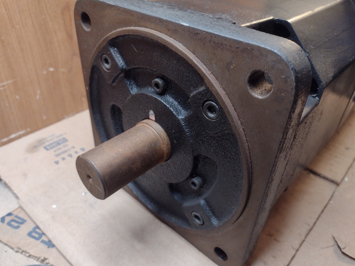SANYO 天吊ウーファー Sanyo BL Super 64BM180KXE19 Servo Motor, F681024HD61 Optical