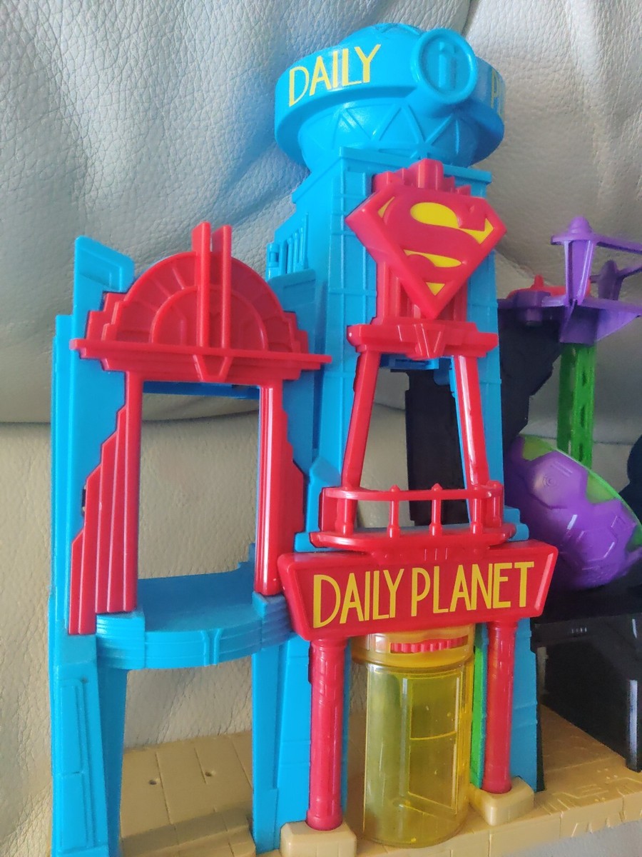 Fisher-Price Imaginext Batman Superman Batcave Daily Planet Set