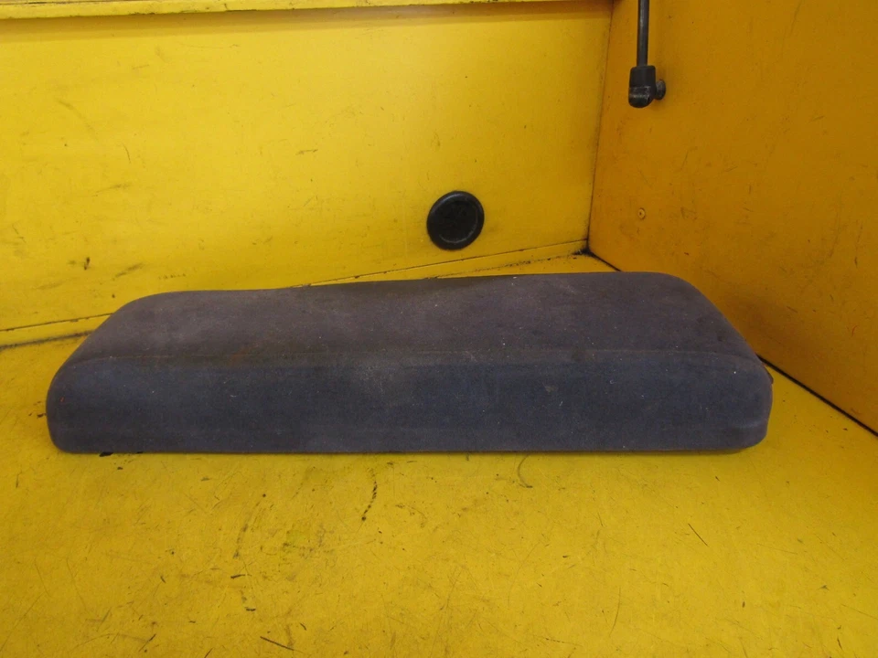 1995-1999 Chevrolet Monte Carlo tampa do console central fabricante de equipamento original 95 96 97 98 99 - Imagem 3 de 4