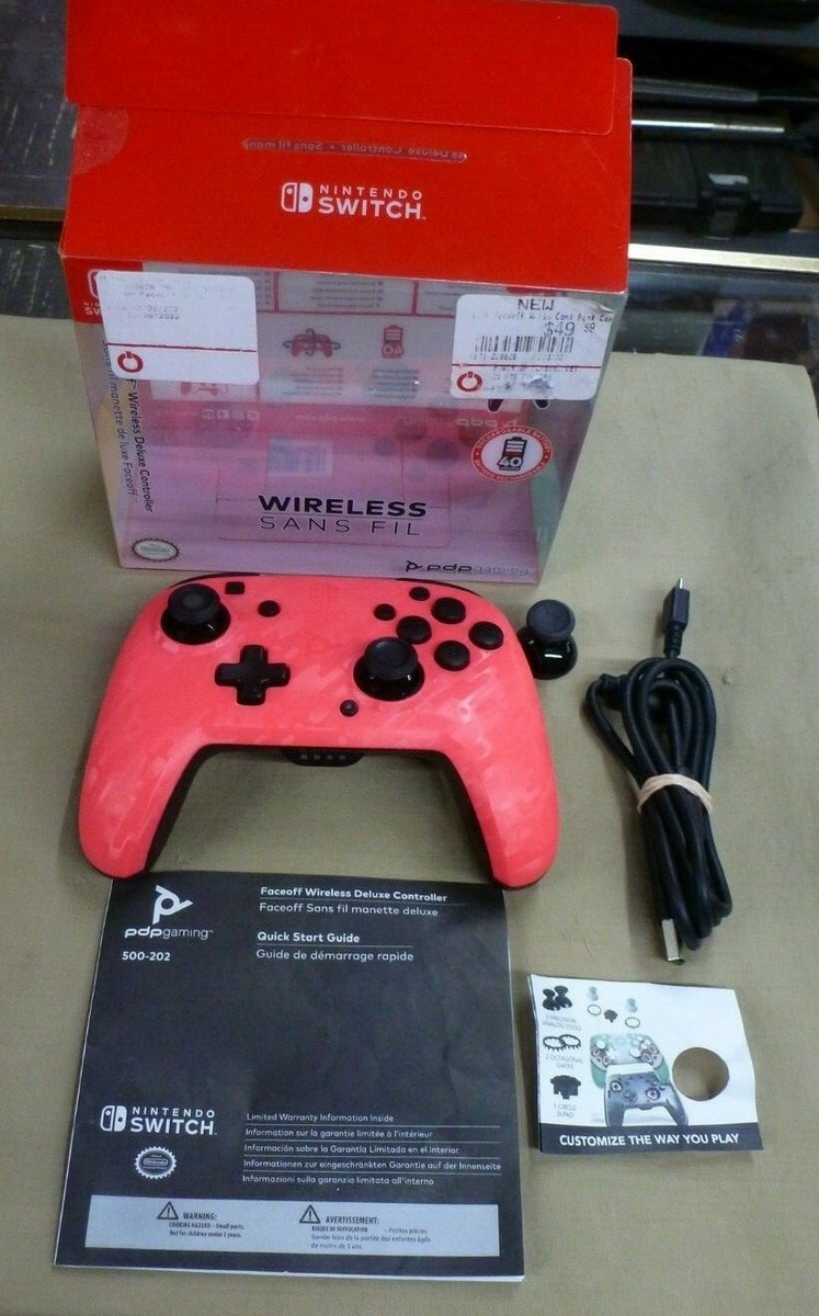 PDP FACEOFF WIRELESS DELUXE CONTROLLER (PINK CAMO) FREE