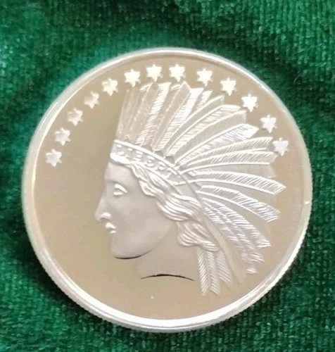 SilverTowne 1 oz .999 Fine Silver  Indian Head Round with Capsule, Uncirculated.