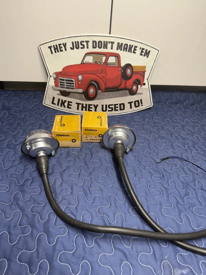 1955-1956 Pontiac Chieftain Star Chief reverse light - Image 3 of 4