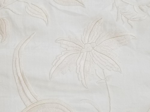 Antique Chinese Silk Hand Embroidered Floral Fringed Piano Shawl 153x146cm - Picture 5 of 12