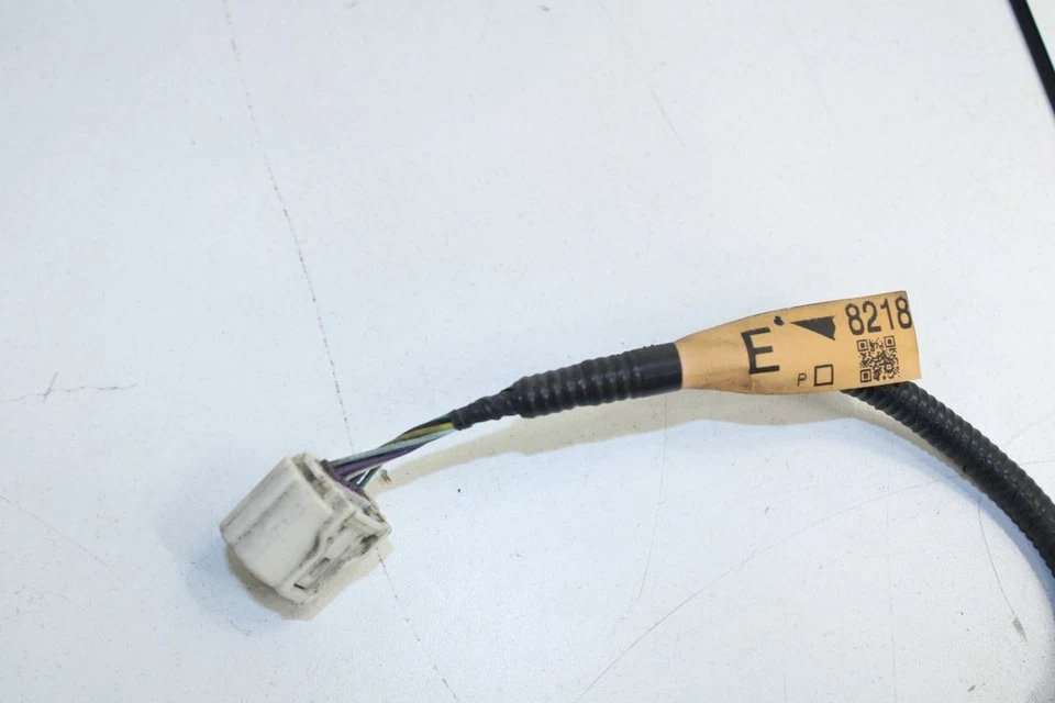 Arnés de cables para parachoques trasero Lexus GS350 2014-2015 con sensores de estacionamiento 82183-30150 Foto 2 de 4