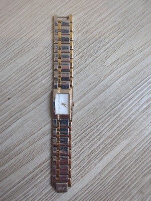 Esprit Armbanduhr aus Edelstahl Mit Steinen