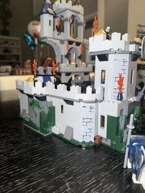 LEGO Castle: King's Castle Siege (7094) 100% Complete (Built For Display)