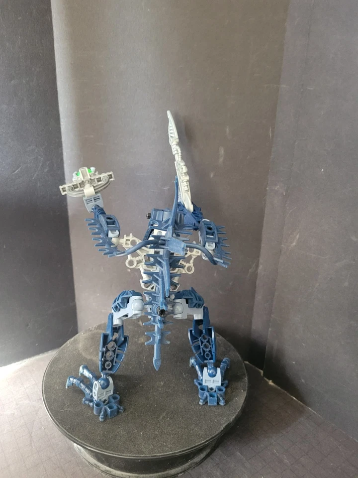 LEGO BIONICLE: Vezok (8902), Incluye con una bola Foto 3 de 4
