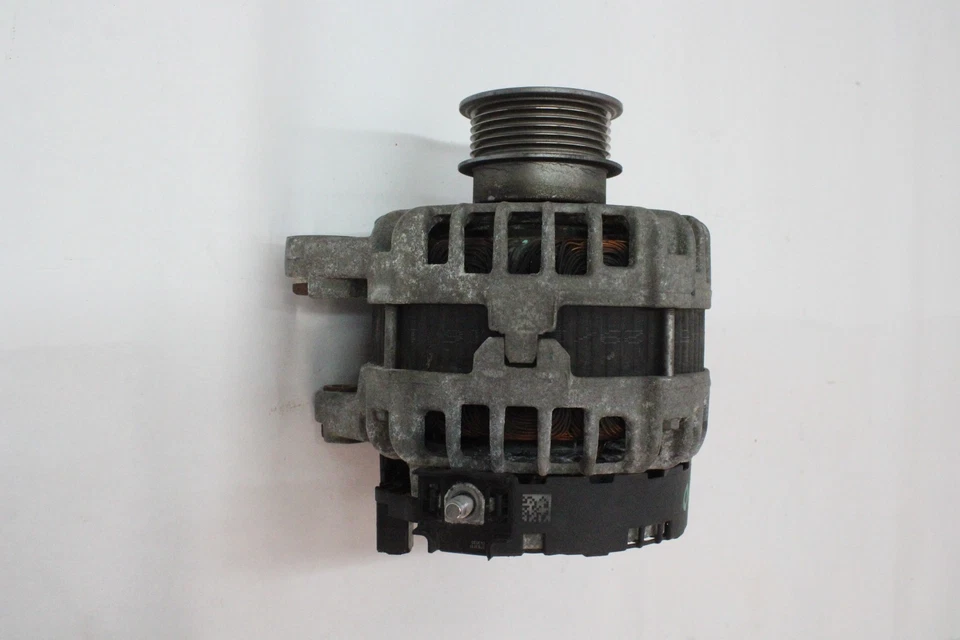 2017 VOLVO S60 2.0L ALTERNATOR 31489212 OEM 2016-2021 - Image 3 of 4