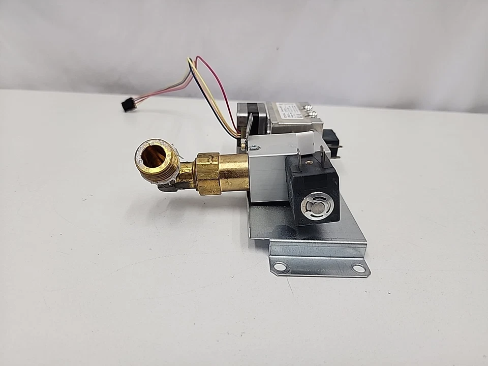 12016519 Imán de válvula de cocina Gaggenau Foto 4 de 4