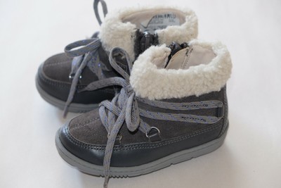 clarks baby boots size 4