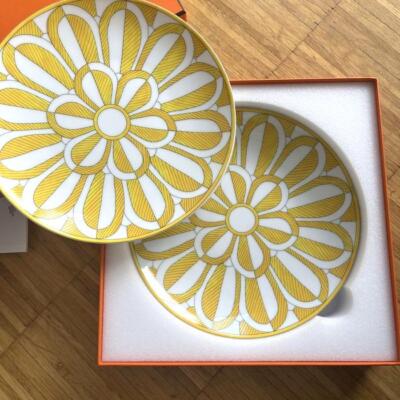 Hermès Solil d'Hermès 皿 ホワイト/イエロー Hermes Soleil d'Hermes Dessert Plate Yellow Tableware Dish 2 set
