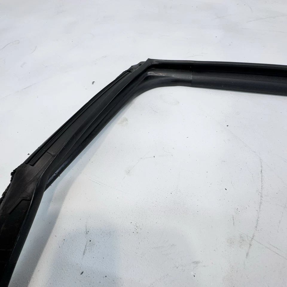 Honda CR-V CRV 2017-2022 puerta delantera derecha pasajero ventana canal de funcionamiento sello OEM Foto 4 de 4