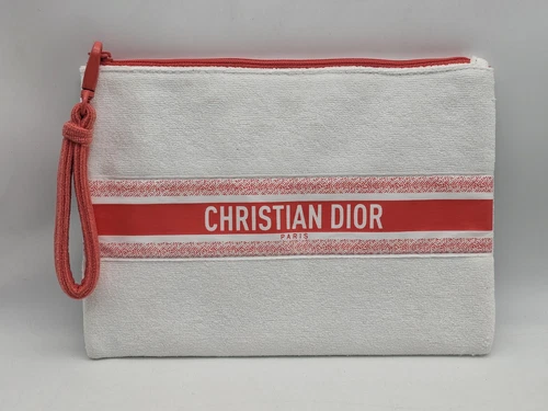 Pochette été Christian Dior nouveauté pochette de voyage sac de beauté 2024