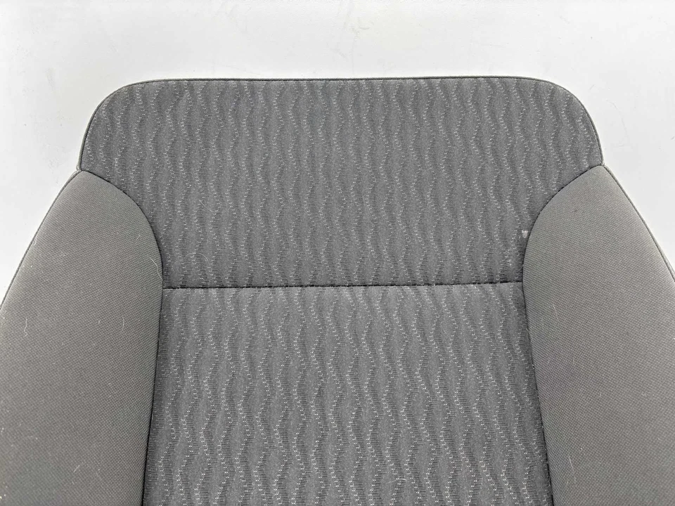 2015 - 2020 Chevrolet Tahoe Front Right Side Seat Upper Cushion Oem - Image 2 of 4