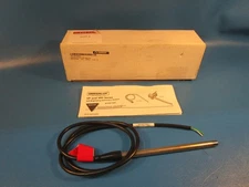 Omega VP-107/240V, Immersion Heater, Oils, Fluids, Plating Cell, 100W, 3 Prong