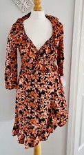 Ladies QED London Orange & Black Floral Ruffle Trim Wrap Dress Size 10 BNWT