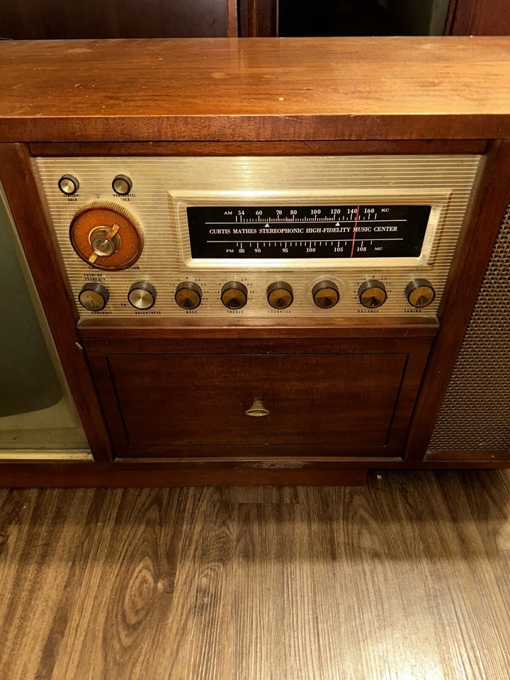 Centro de música estereofónico de alta fidelidad Curtis Mathes Foto 3 de 4