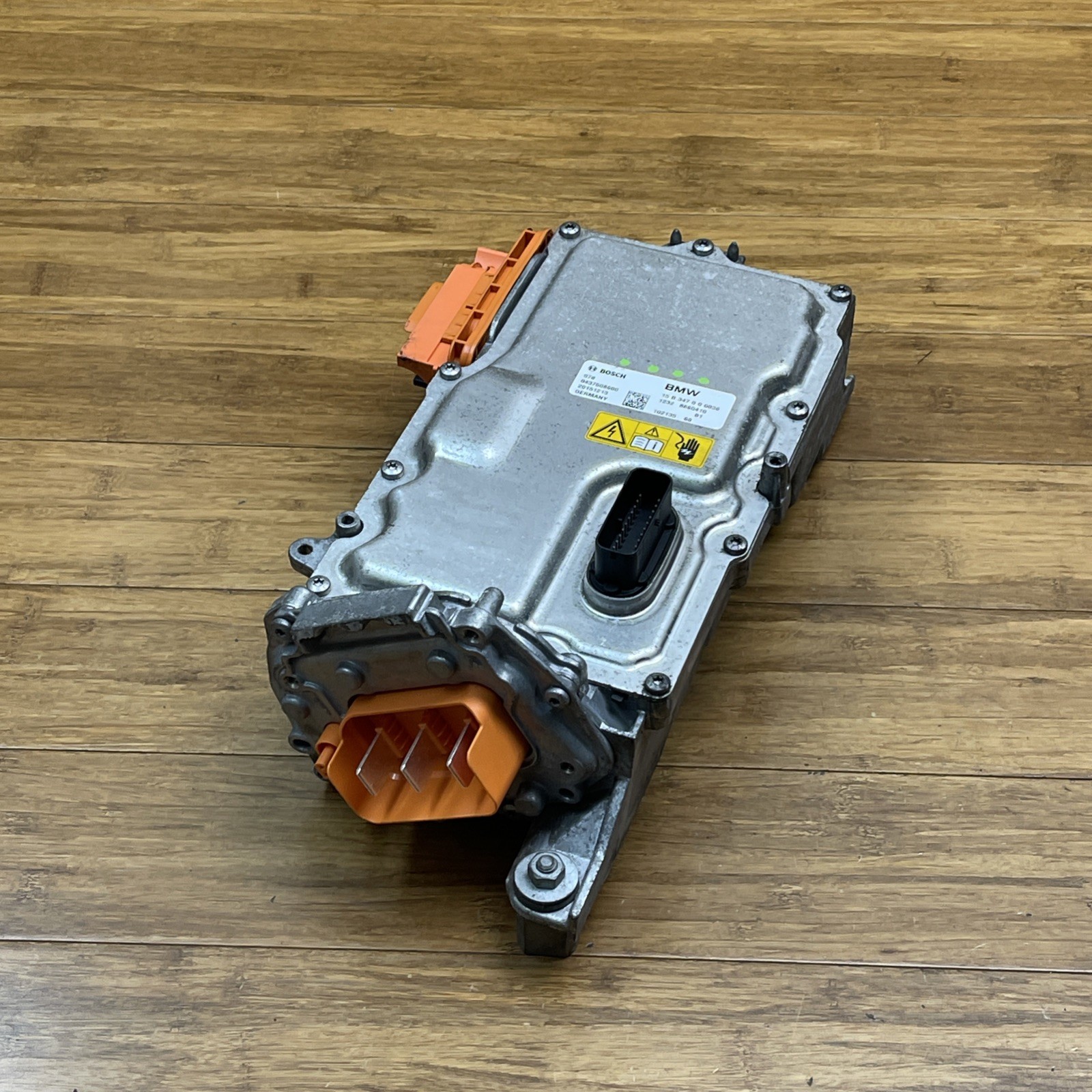 2014-2020 BMW I8 I12 1.5L Engine Hybrid Control Unit Inverter High Voltage OEM