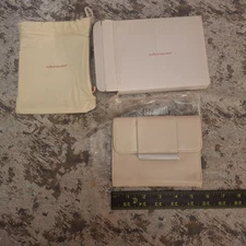 Red Envelope Women's Leather Wallet Ivory Bi-Fold Zip Pocket Magnetic Closure