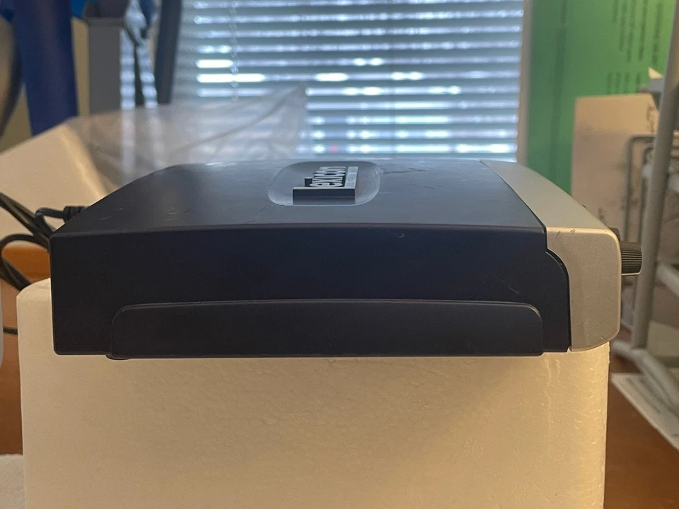 LEXICON Alpha™ Desktop Recording Studio  2x2x2 (2-Input, 2-Bus, 2-Output) - Image 4 of 4