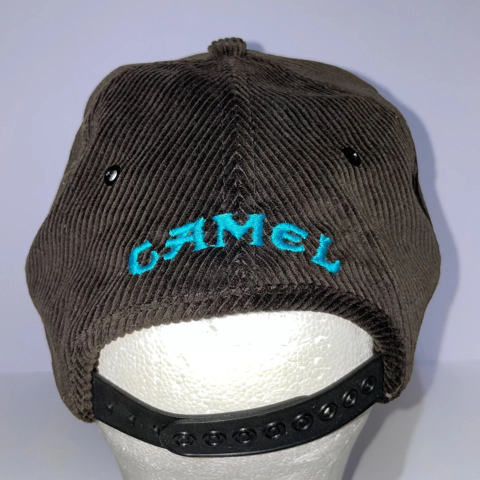 Gorra de béisbol vintage de pana estilo camel negra y verde azulado Foto 3 de 4