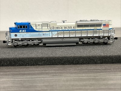 Kato N Scale #176-8411-DCC EMD SD70ACe Locomotive UP George Bush
