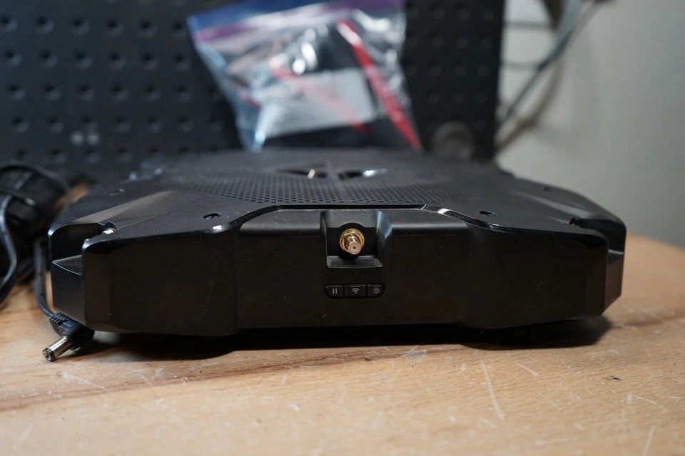 (S) TP-LINK Archer AX11000 Tri-Band Wi-Fi 6 Gaming Router - Black/Red - Image 3 of 4