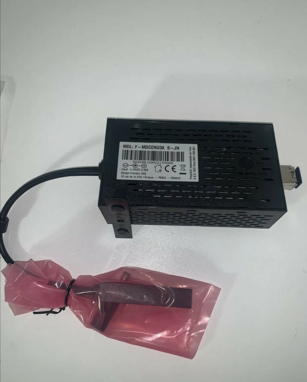 Boîtier Convertisseur ONU FTTH ZMD Pour Freebox - F-MDONU05A - Neuf