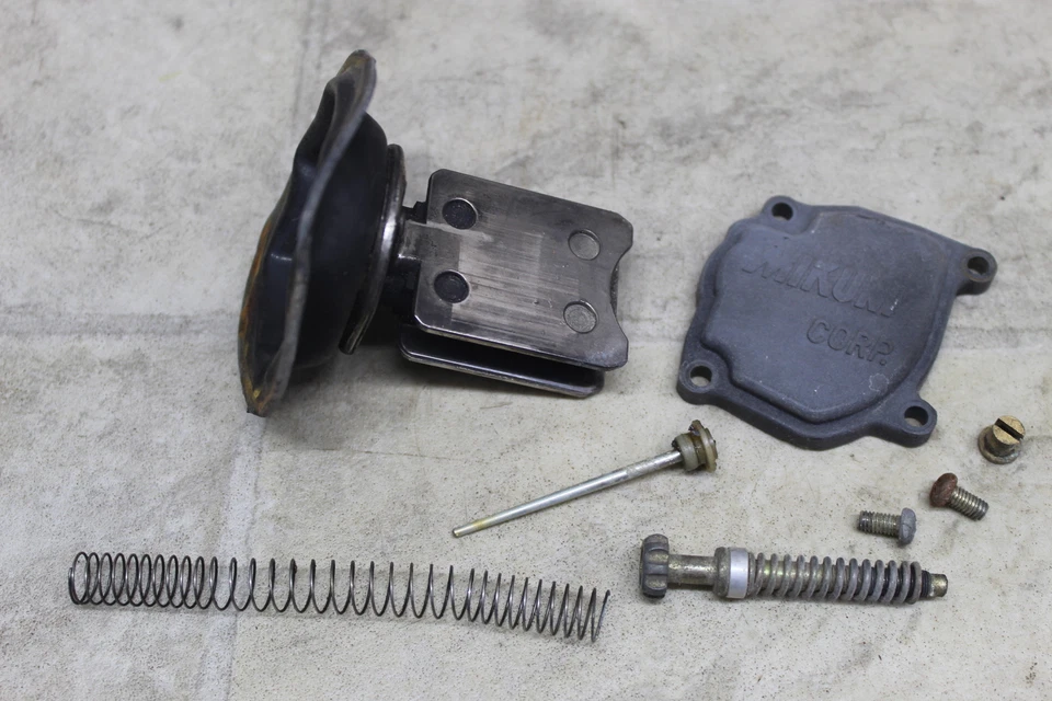 1995 1996 Polaris Magnum 425 OEM Carburador Cuenco Cubierta Diafragma Deslizable Foto 2 de 4