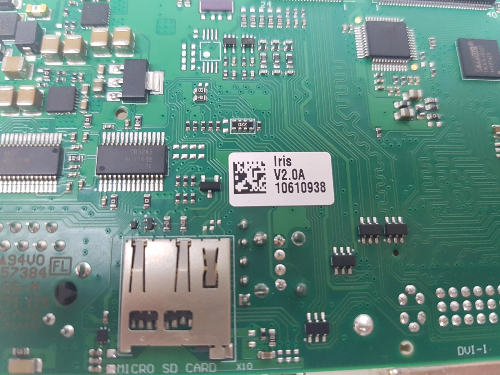 Toradex Iris label: Iris V2.0A, serial 10610938, next to the micro SD card holder