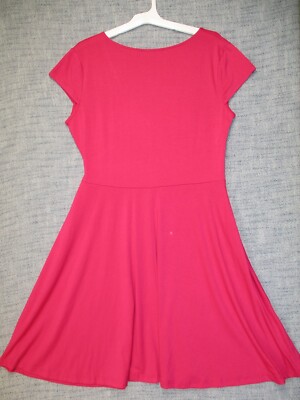 Robe Oxiuli Fashion Femme Rouge Avec Liseret Blanc - Taille 3XL, Manches Longues, Occasion Très Bon état