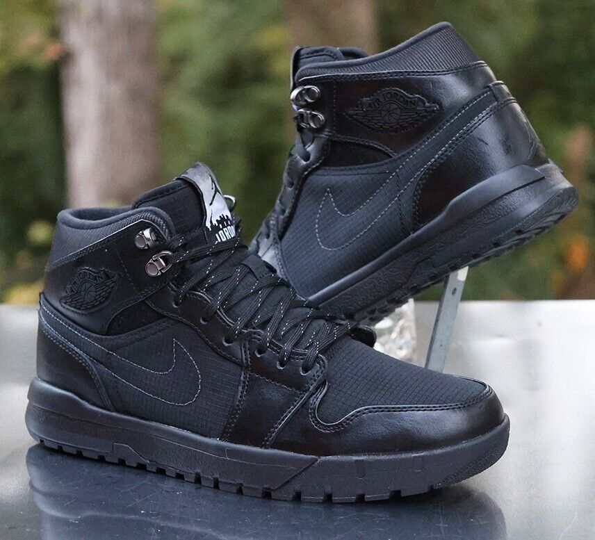 Nike Air Jordan 1 Trek Boot Men's Size 9 Black Anthracite Nike Air Jordan 1 Trek Boot Men's Size 9 Black Anthracite
