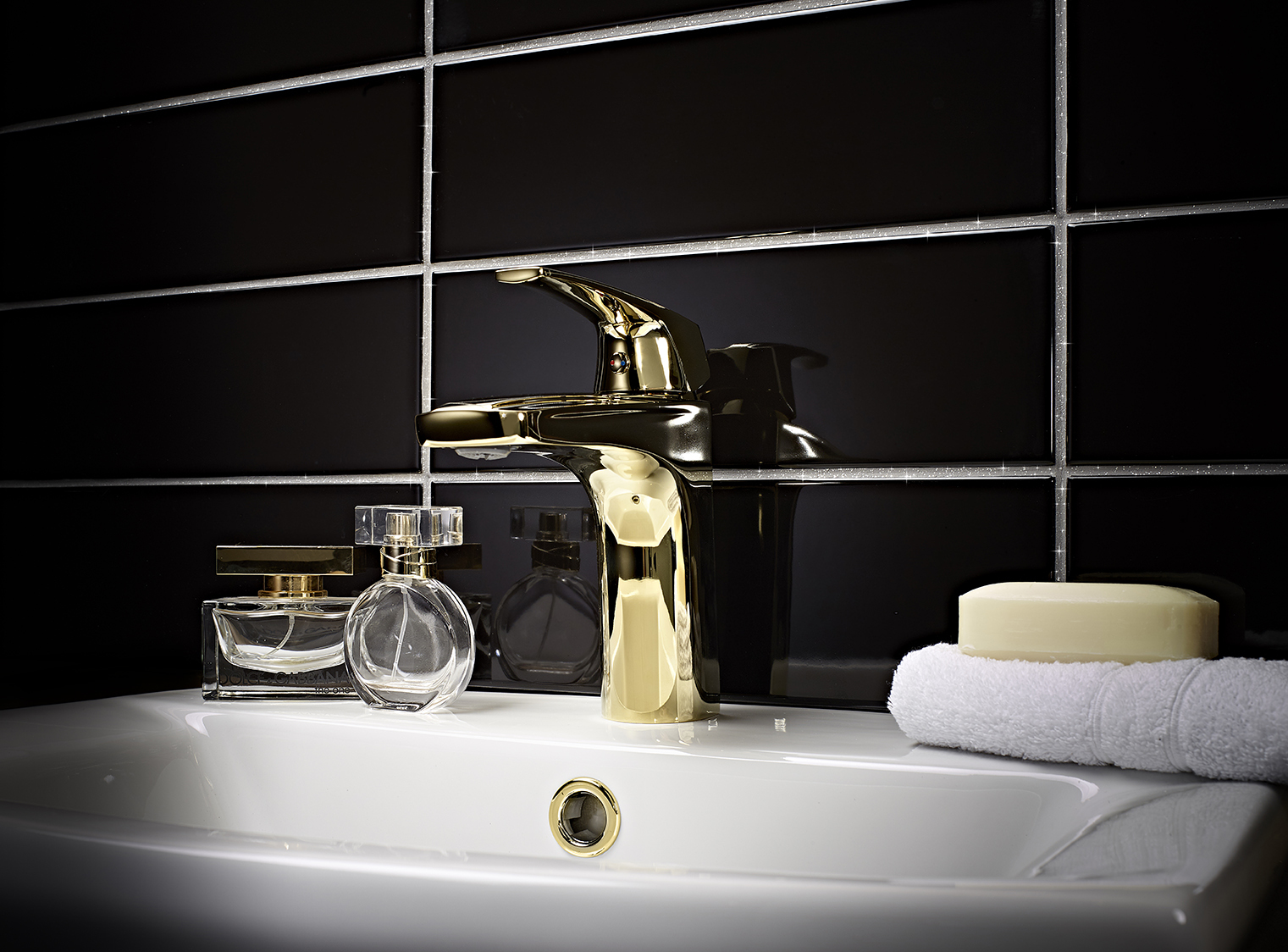 v1rtus Silver Holographic Glitter Grout Additive ANTIMOULD Tiles