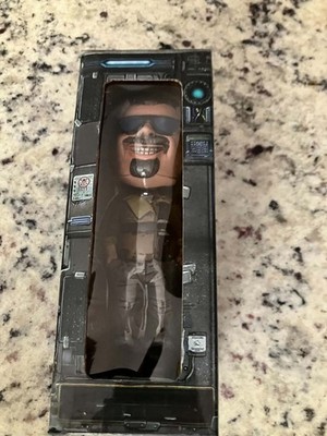 NIB Gearbox Borderlands 2 Marcus Munitions Inc. Marcus Collectible Figure 2012