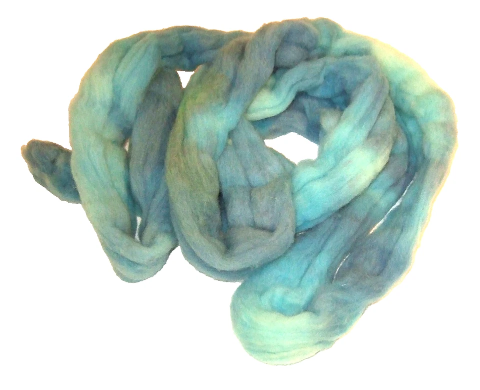 Soft Blue Needle Felting Spinning Wool Fiber Roving 4.0 oz. - NEW (#28) - Image 3 of 4