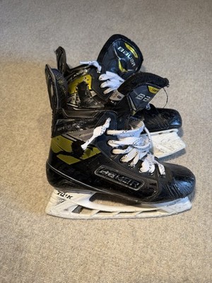 Bauer Supreme Ignite Pro+ Youth Ice Hockey Skates Size 8 Black Yellow White