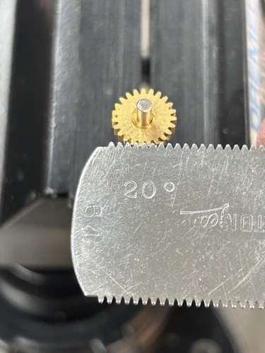 QTY 1 TRADESHIP 64 PITCH BRASS PINION GEAR 23 TEETH TOOTH SLOT CAR 3/32” BORE - Afbeelding 21 van 24