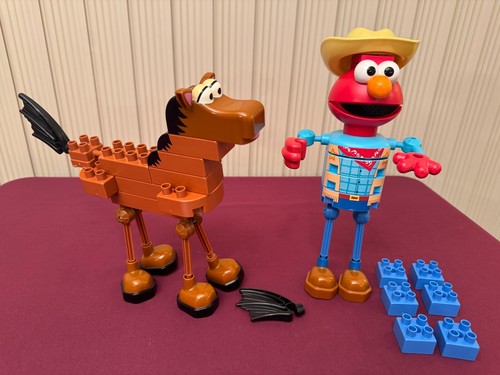 Kid K’NEX Sesame Street Building Set Figurine Elmo's Cowboy Adventure Set - Picture 2 of 6